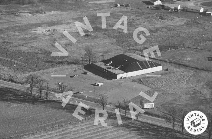 University Lanes (Collegiate Lanes) - 1981 Aerial